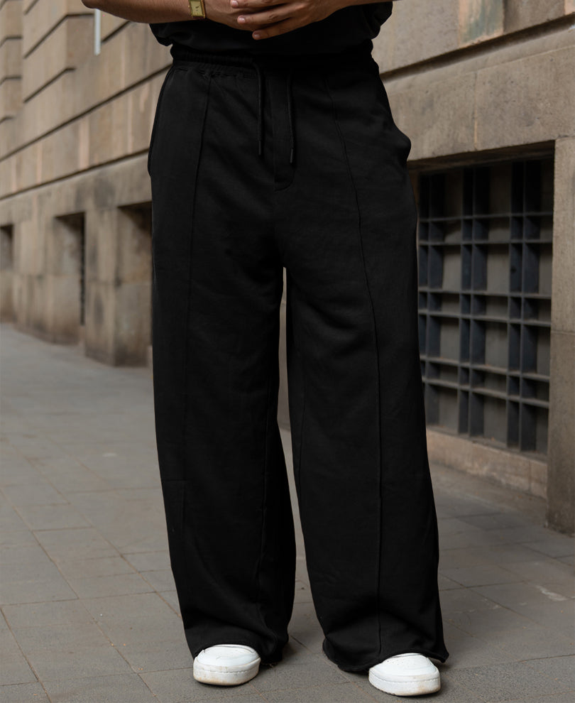 Black Baggy Fit Pleated Trackpant
